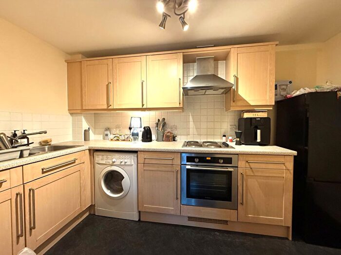 2 Bedroom Flat To Rent In Constantine House, New North Road, EX4