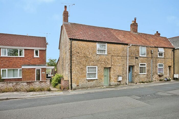 2 Bedroom End Of Terrace House For Sale In Lang Road, Crewkerne, TA18