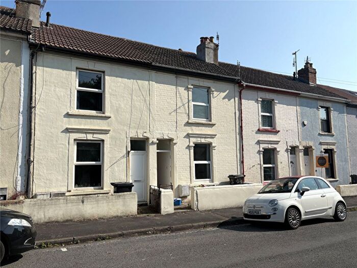 3 Bedroom Terraced House To Rent In Herapath Street, Bristol, BS5