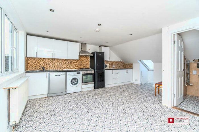 4 Bedroom Maisonette To Rent In Millfields Road, London, Clapton, Hackney, Milfields, E5