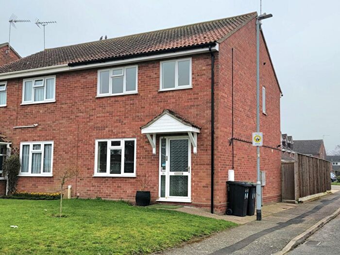 3 Bedroom Semi Detached House To Rent In York Crescent, Claydon, IP6