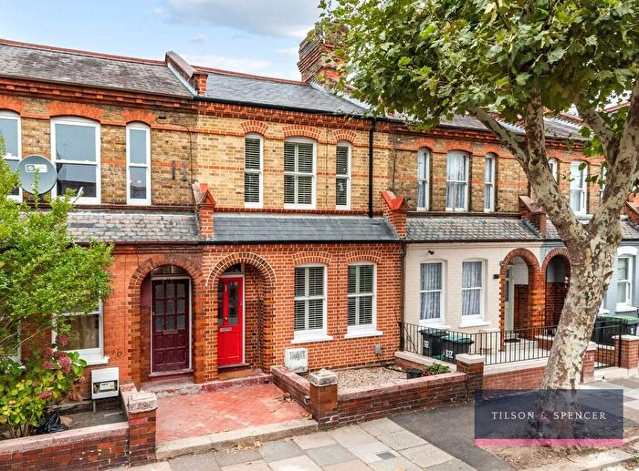 3 Bedroom Terraced House For Sale In Lymington Avenue, London, N22