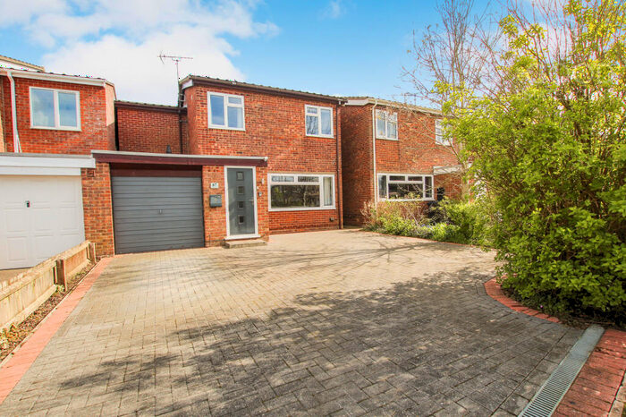 4 Bedroom Link Detached House For Sale In Meadow Court, Littleport, CB6