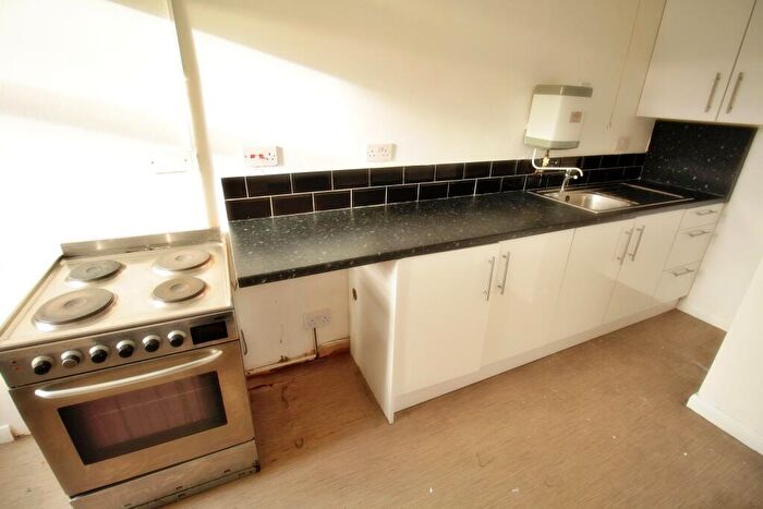 1 Bedroom Flat To Rent In A Flat Portland Street, Lincoln, Lincolnshire, , United Kingdom (lincoln), LN5