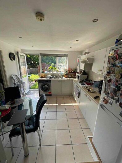 1 Bedroom Flat To Rent In Dover Road, London, E12