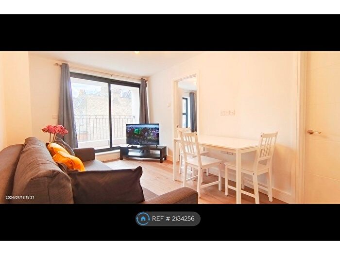 1 Bedroom Flat To Rent In Beryl Road, London, W6