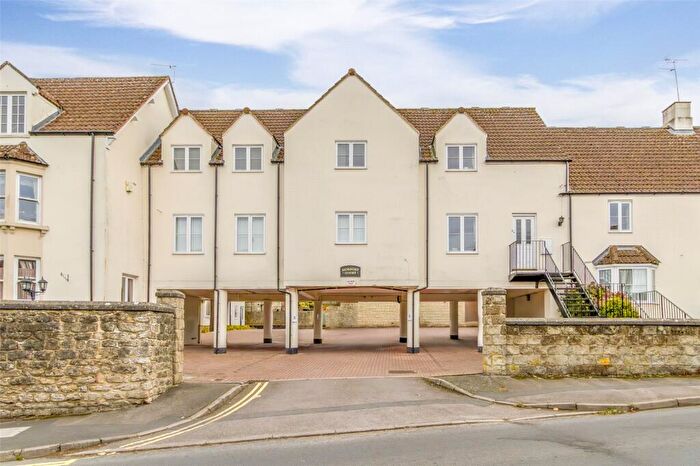 1 Bedroom Apartment For Sale In Norbury Court, Purton, Wiltshire, SN5