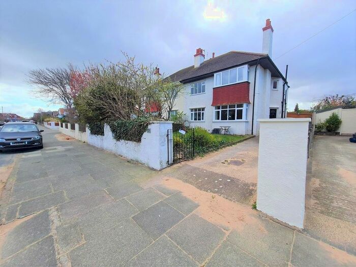 Houses for sale & to rent in CH47 2DS, Grove Road, Hoylake And Meols Wirral