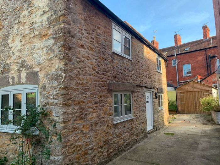 3 Bedroom Character Property To Rent In Westbury, Sherborne, DT9
