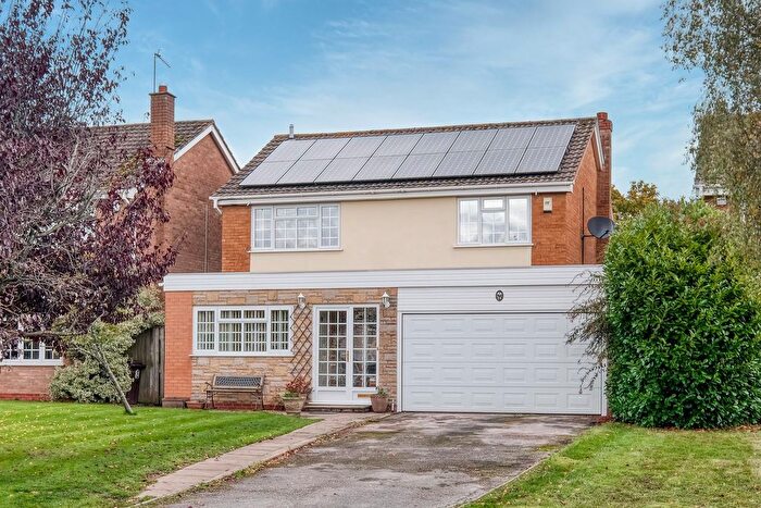 4 Bedroom Detached House For Sale In Copt Heath Drive, Knowle, B93