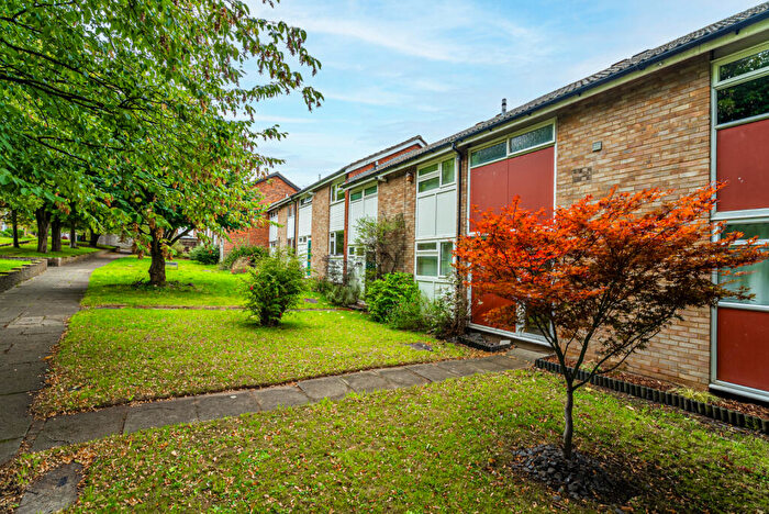 3 Bedroom End Of Terrace House For Sale In Melbourne Close, St. Albans, Hertfordshire, AL3