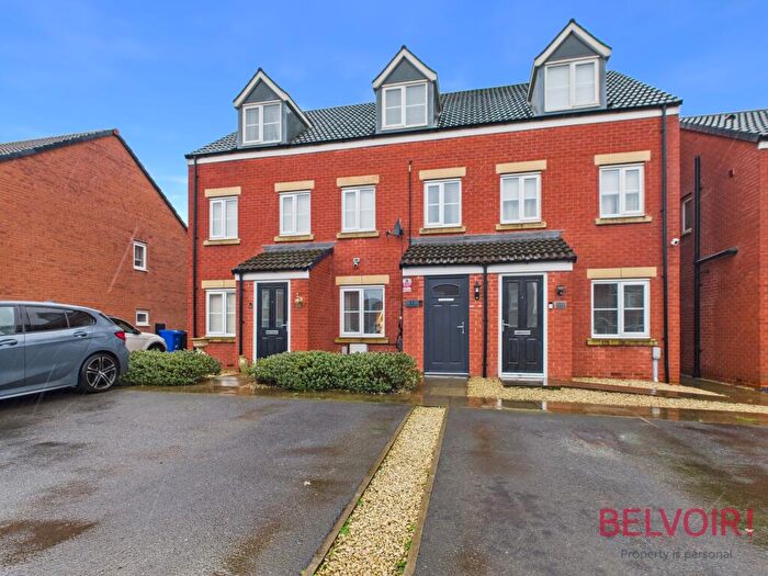 3 Bedroom Town House For Sale In Morgana Road, Mansfield, NG19