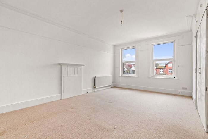 2 Bedroom Flat To Rent In Julian Road, Folkestone, Folkestone, CT19