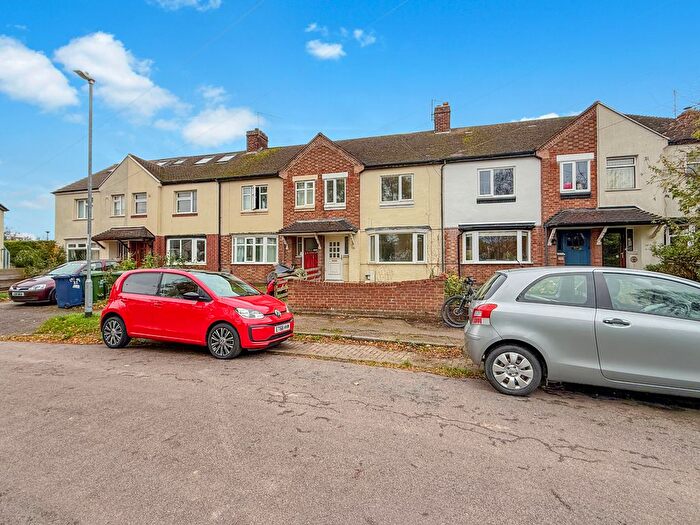 4 Bedroom Terraced House For Sale In Silverwood Close, Cambridge, CB1