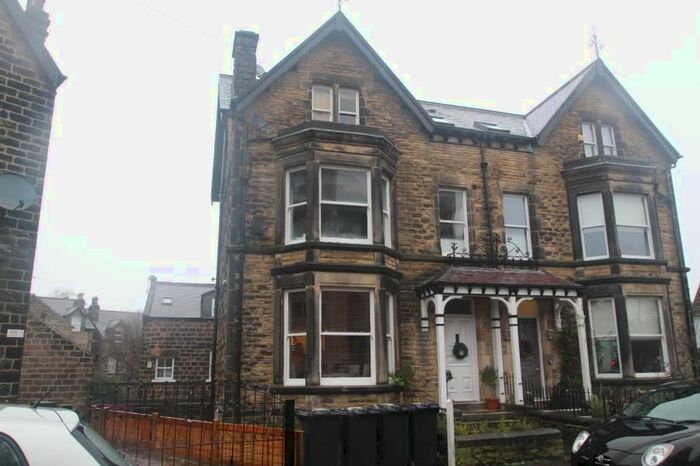 2 Bedroom Flat To Rent In Harlow Terrace, Harrogate, HG2
