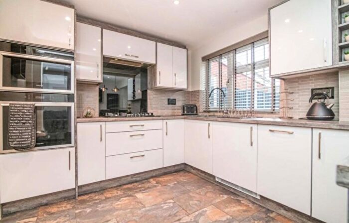 4 Bedroom Detached House For Sale In Regis Heath Road, Rowley Regis, B65