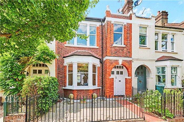 3 Bedroom Terraced House For Sale In Martindale, East Sheen, London, SW14