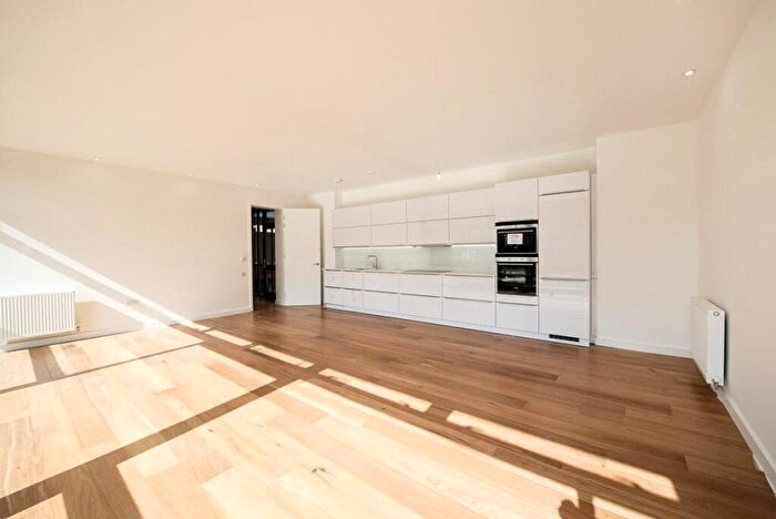 2 Bedroom Apartment For Sale In Cabanel Place, Lambeth, London, SE11 - Photo 6