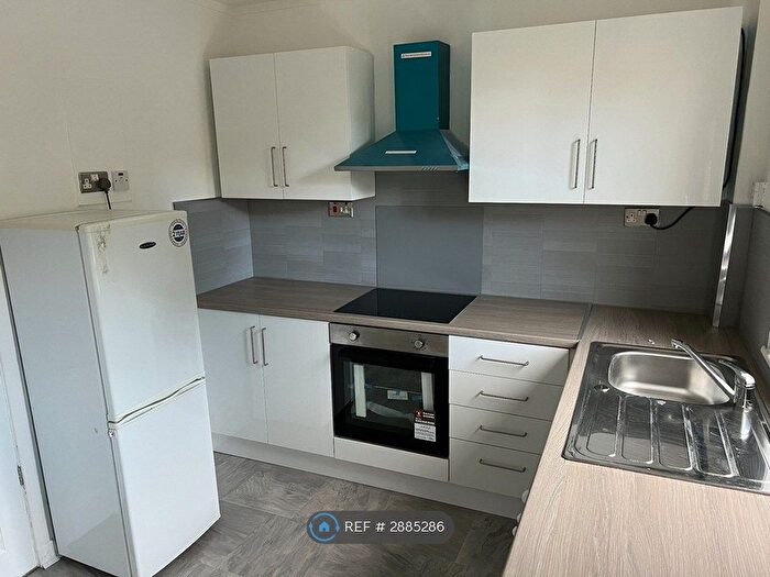2 Bedroom Flat To Rent In Wester Drylaw Drive, Edinburgh, EH4