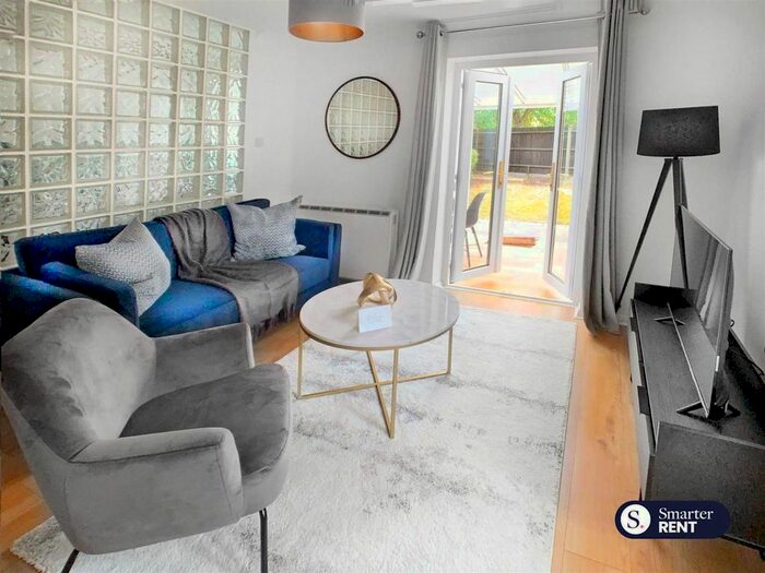 1 Bedroom Property To Rent In Chisbury Close, Bracknell, RG12