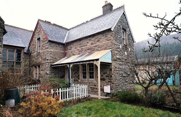 2 Bedroom Property For Sale In Crabtree Walk, Knighton, LD7