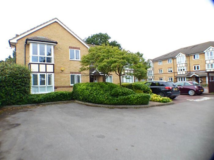 1 Bedroom Flat To Rent In Peregrine Court, Edison Road, Welling, Kent, DA16