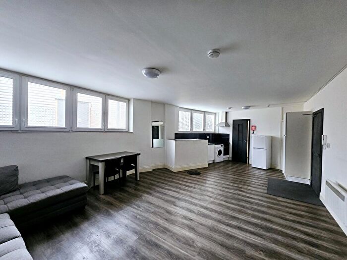 2 Bedroom Flat To Rent In Woolwich Dockyard, SE18