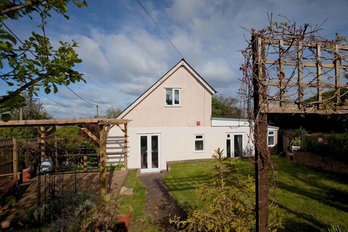 4 Bedroom Detached House For Sale In Long Cross, Shaftesbury, SP7