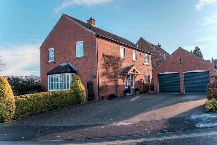 4 Bedroom Detached House For Sale In Wells Green, Barton, DL10