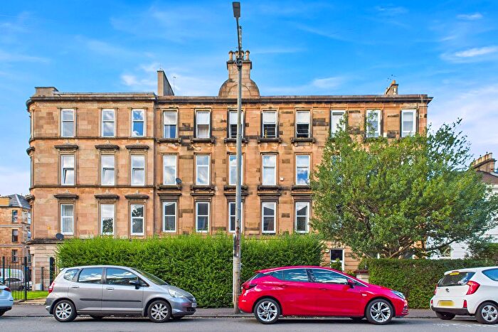 2 Bedroom Flat To Rent In Queen Mary Avenue, Crosshill, G42