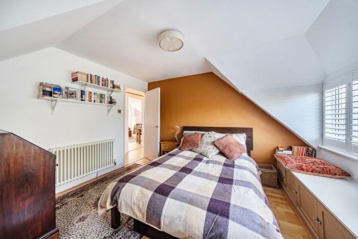 2 Bedroom Flat For Sale In Glenluce Road, London, SE3