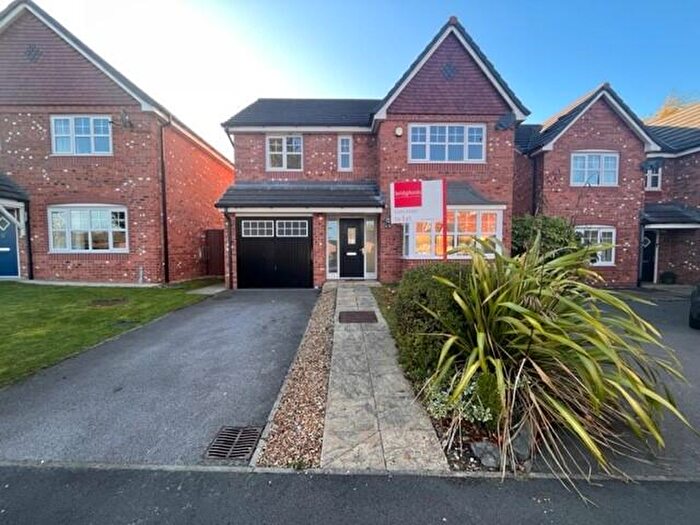 4 Bedroom House To Rent In Wrenmere Close, Sandbach, CW11