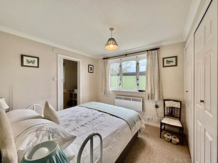 2 Bedroom Detached Bungalow For Sale In Stour Hill Park, West Stour, SP8