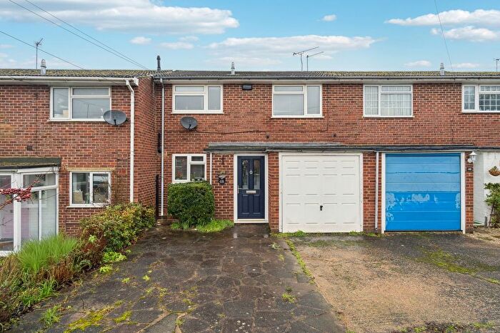 3 Bedroom Terraced House For Sale In Royle Close, Chalfont St. Peter, SL9