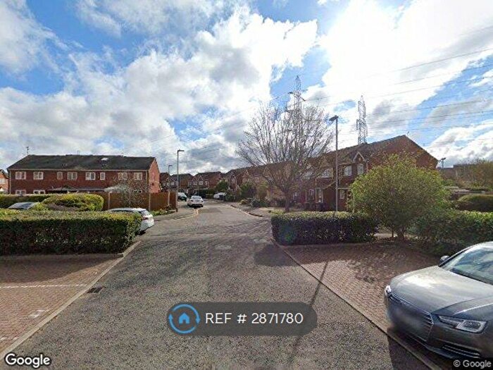 2 Bedroom Flat To Rent In Arncroft Court, Barking, IG11