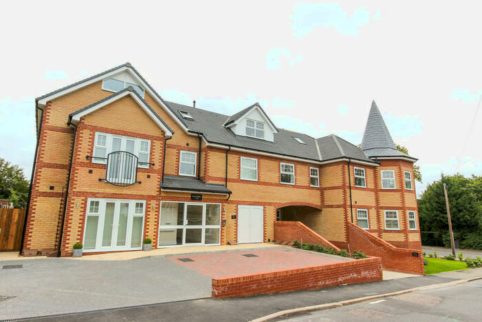 2 Bedroom Apartment To Rent In Fawn Heights, Buckhurst Hill, IG9