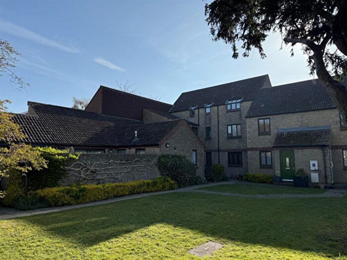 2 Bedroom Apartment To Rent In Beechfield Road, Corsham, SN13