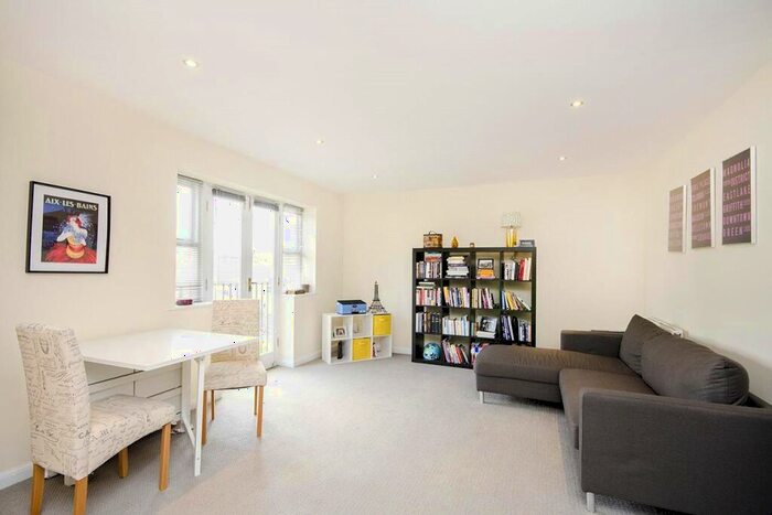 2 Bedroom Apartment To Rent In Collard Place, Chalk Farm, London, NW1