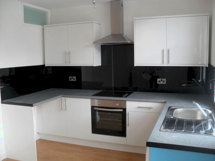 Studio To Rent In Pavement Mews, Chadwell Heath, RM6