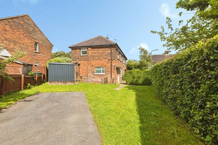 3 Bedroom Semi-Detached House For Sale In Eaglesfield Drive, Bradford, BD6