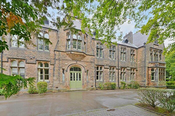 2 Bedroom Apartment For Sale In Tapton Mount Close, Broomhill, Sheffield, S10