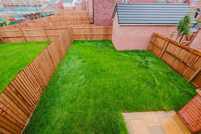 3 Bedroom Semi-Detached House To Rent In Fallow Park, Wallsend, NE28