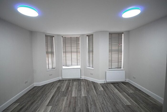 1 Bedroom Flat To Rent In Ealing Road, Wembley, Middlesex, HA0