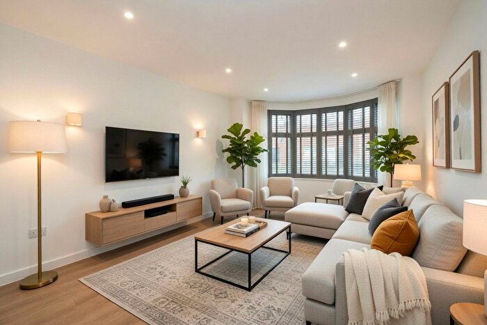 6 Bedroom Detached House To Rent In Helena Road, London, NW10