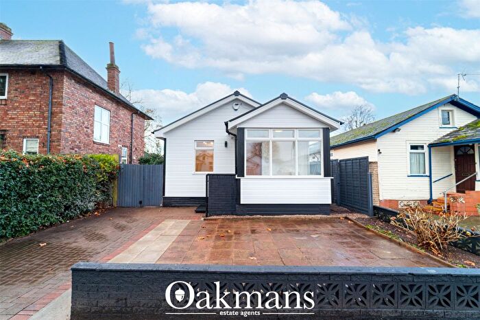 2 Bedroom Bungalow For Sale In Hawkesley Drive, Birmingham, West Midlands, B31