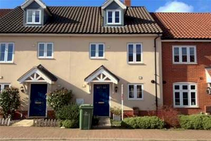 3 Bedroom House To Rent In Washington Drive, IP25