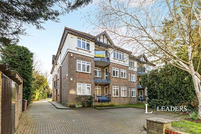 2 Bedroom Flat To Rent In Kingswood Mansions, Worcester Road, Sutton, SM2