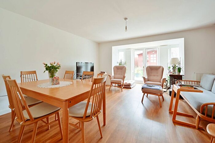 4 Bedroom Terraced House For Sale In Monarch Street, Hemel Hempstead, HP2