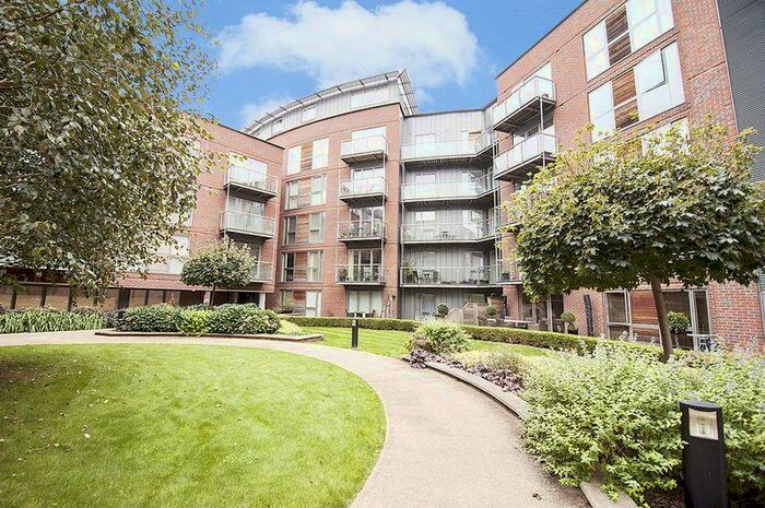2 Bedroom Flat To Rent In The Heart, Walton-on-Thames, KT12
