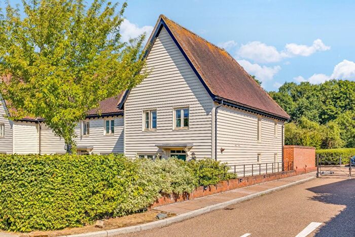 3 Bedroom End Of Terrace House For Sale In Harrison Lane, Balls Park, Hertford, SG13